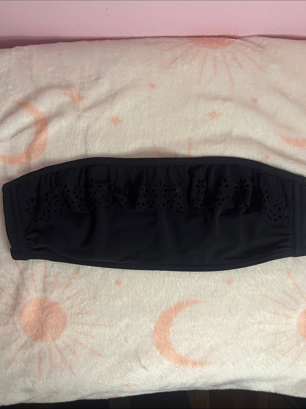 Women’s Black Strapless Ruffle Swim Top